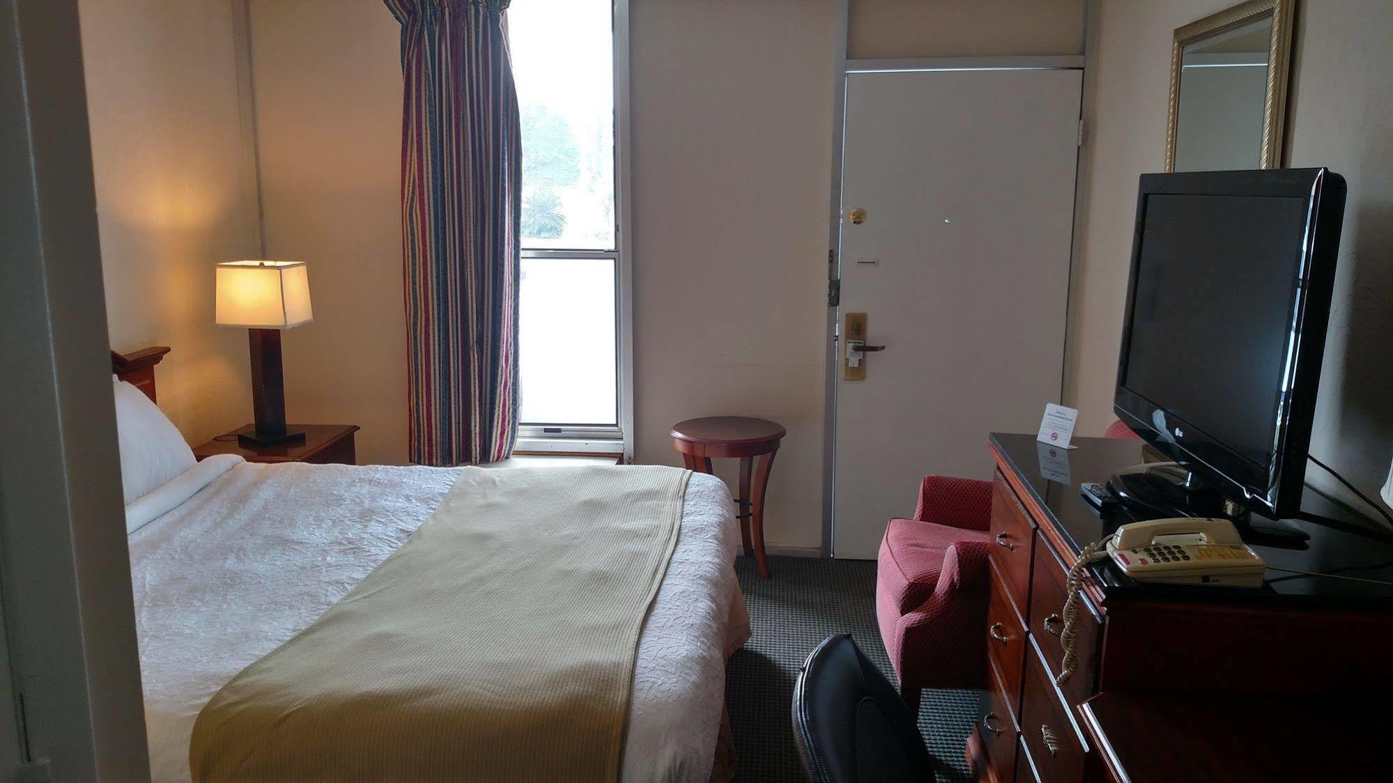 Hope Inn Lenox Ngoại thất bức ảnh