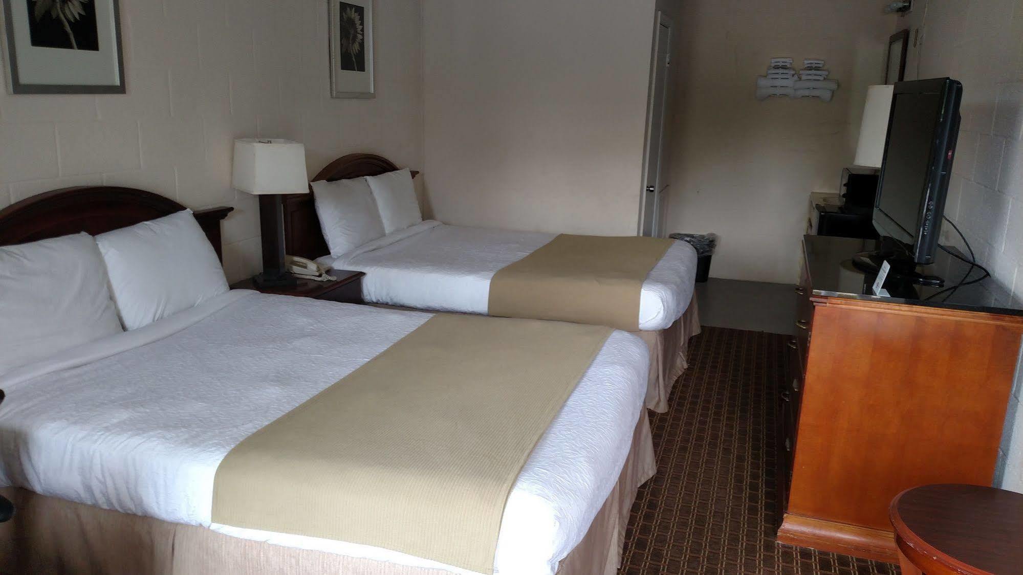 Hope Inn Lenox Ngoại thất bức ảnh